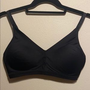 NWOT True Everyday Seamless Wirefree Triangle Bra